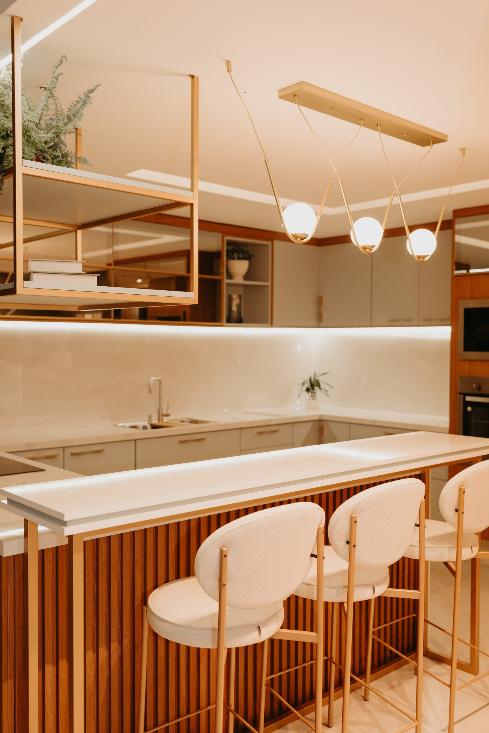 AMPLIE SUA COZINHA COM MÓVEIS PLANEJADOS